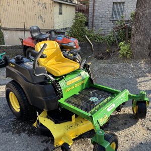 Trattorino John Deere a leve EZtrak Z425 [USATO]